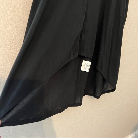 NWT BCBGeneration black VNeck high low tank Small - Picture 6 of 10